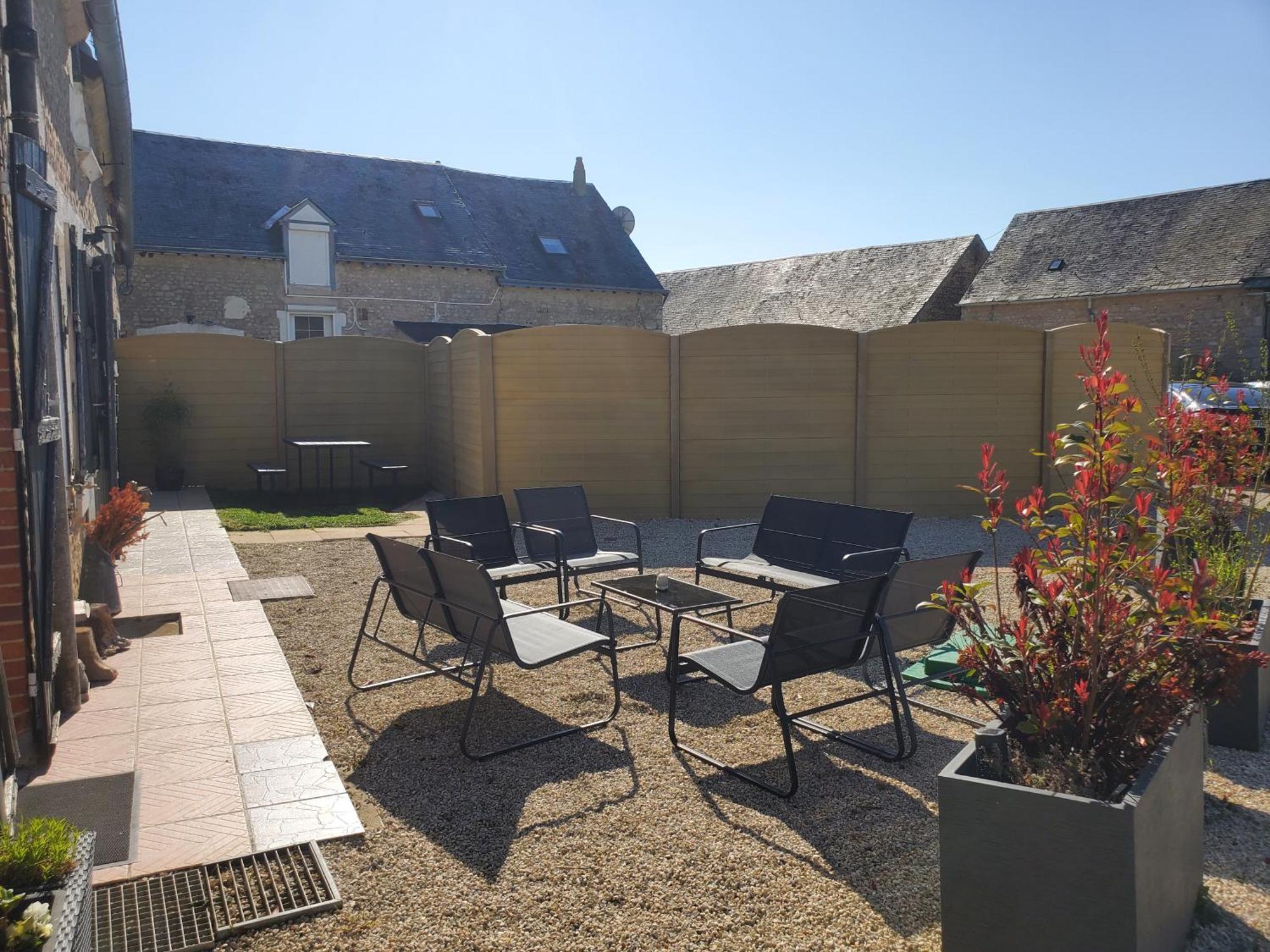 La Petite Folie Bed & Breakfast Eole-en-Beauce ภายนอก รูปภาพ
